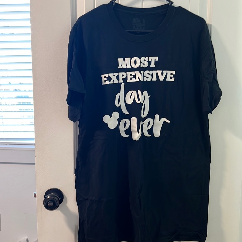 Men’s Disneyland/disneyworld t shirt